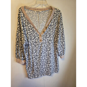 Haptics by Holly Harper Shirt L Animal Print Gray & Cream Colored
